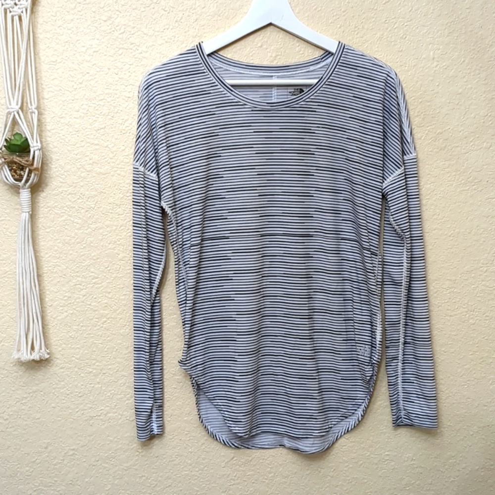 The North Face Space Dye Fast Dry Regular Fit Raglan Top XS